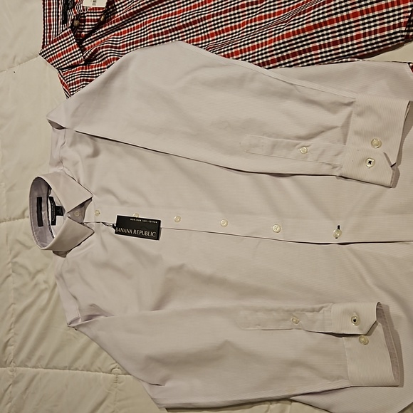 Banana Republic Dress Shirts - Picture 2 of 4
